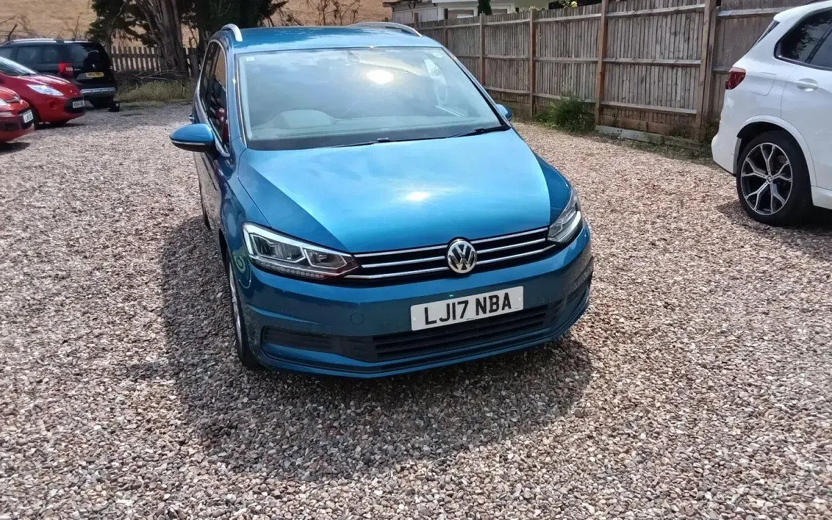 Used VW Touran SEL 150 HP (110 kW) 2026 Blue MPV