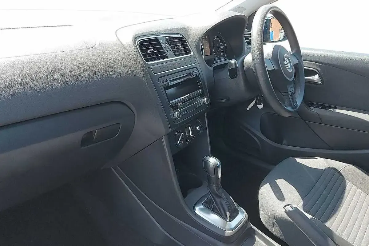Used VW Polo Match 85 HP (62 kW) 2012 Blue Hatchback