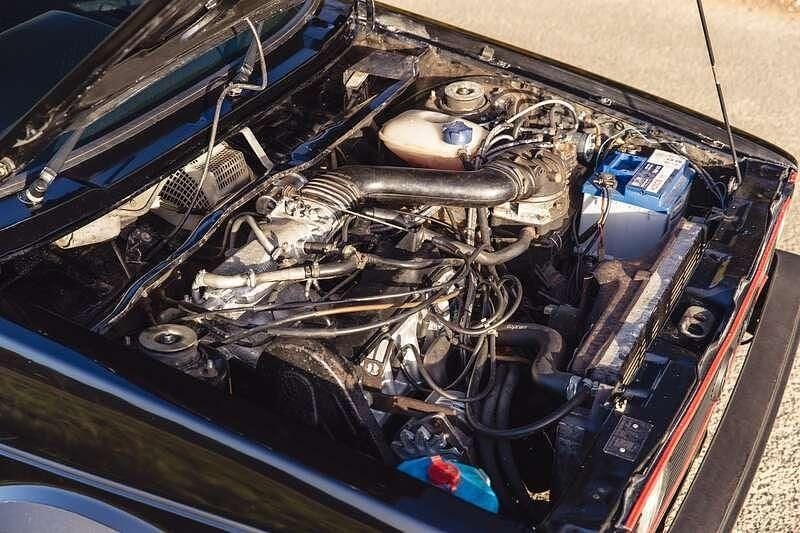 Image 3/4