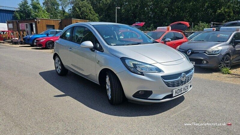 Silver Used 2016 Vauxhall Corsa Hatchback | £4,995 (Fair price) - Image 1/4