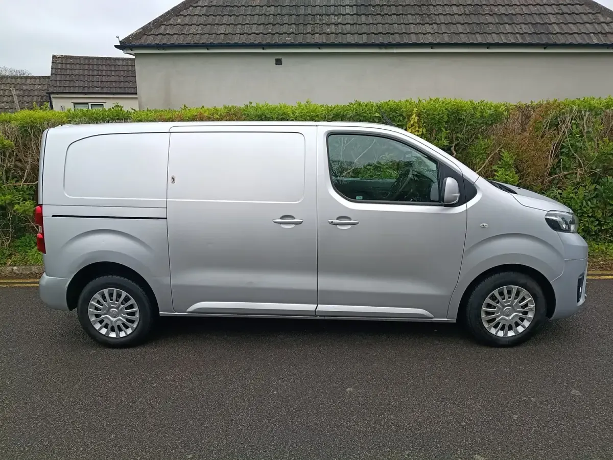 Used Toyota Proace Comfort 120 HP (88 kW) 2018 Silver MPV