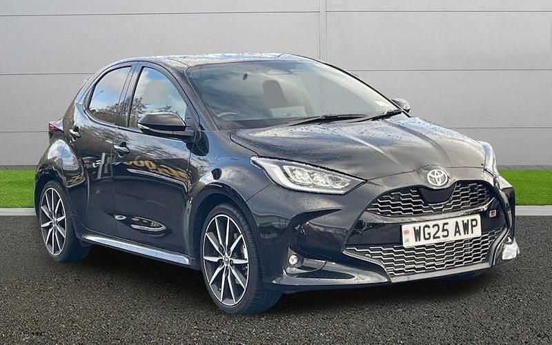 Used Toyota Yaris Hybrid Sport 131 HP (96 kW) 2025 Black Hatchback