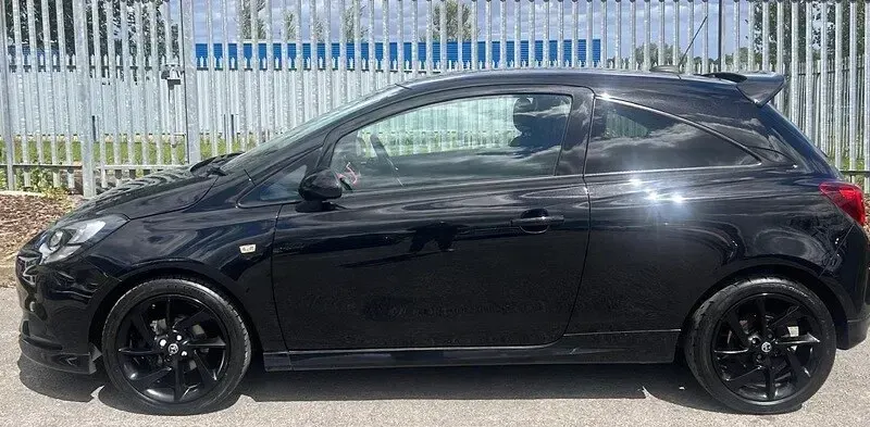 Used Vauxhall Corsa SRi 90 HP (66 kW) 2019 Black Hatchback