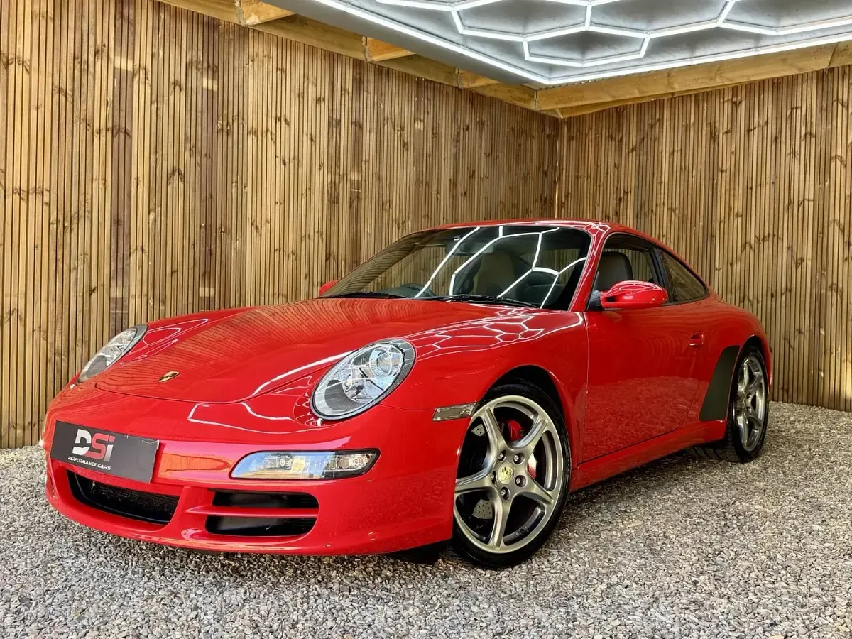 Used Porsche 911 355 HP (261 kW) 2005 Red Coupe