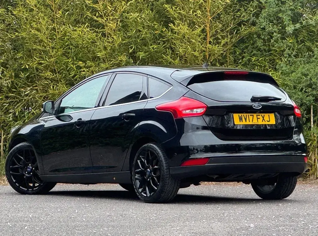 Used Ford Focus Titanium X 120 HP (88 kW) 2017 Black Hatchback