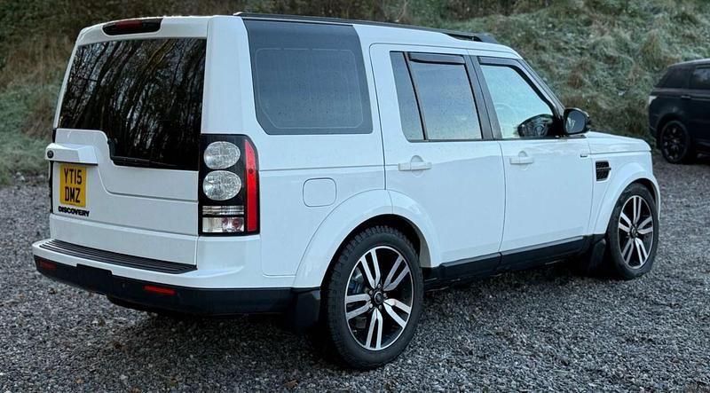 Used Land Rover Discovery 4 SE 2015 White SUV