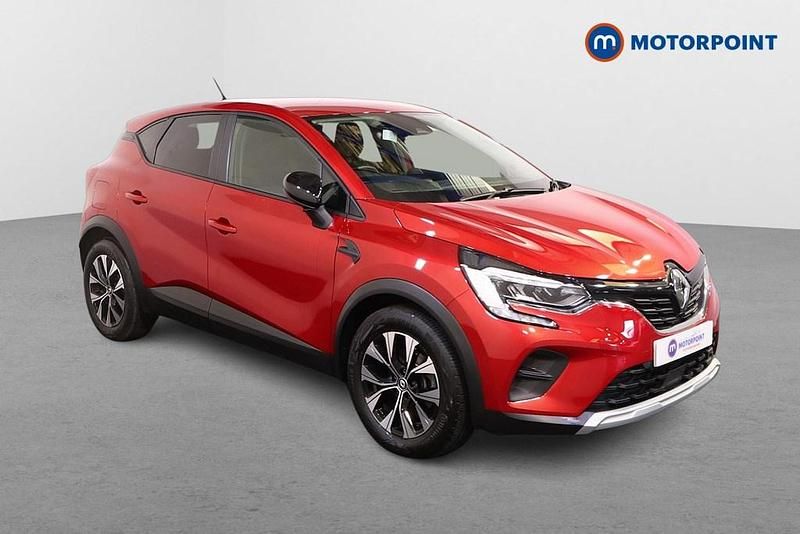 Red Used 2023 Renault Captur Evolution SUV | £15,399 (Fair price) - Image 1/4