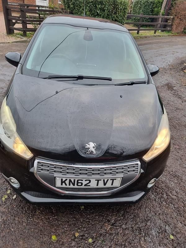 Used Peugeot 208 Allure 2012 Black Hatchback