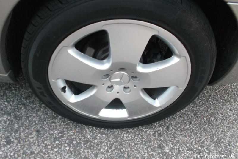 Image 3/4