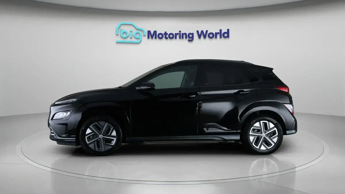 Used Hyundai Kona Premium 100 kW (136 HP) 2022 Black SUV