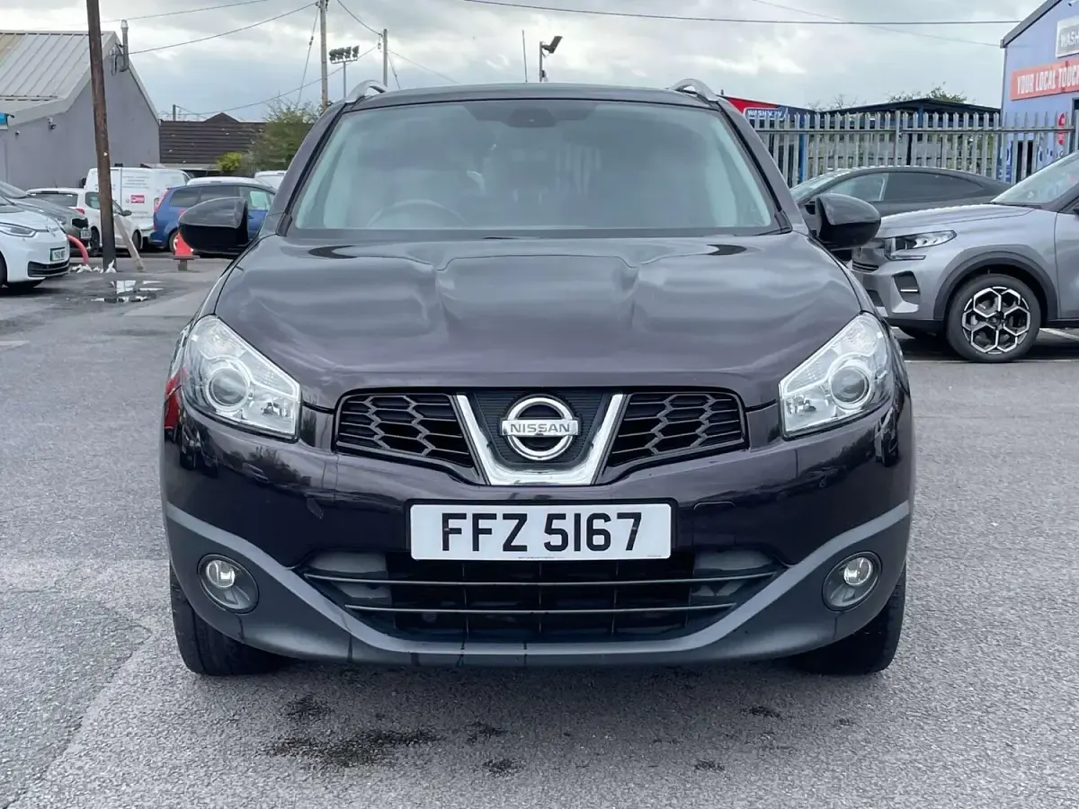 Used Nissan Qashqai N-TEC 117 HP (86 kW) 2011 Black SUV