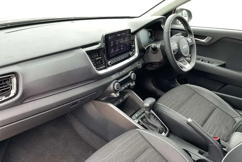 Used Kia Stonic GT-Line S 100 HP (73 kW) 2025 Grey SUV