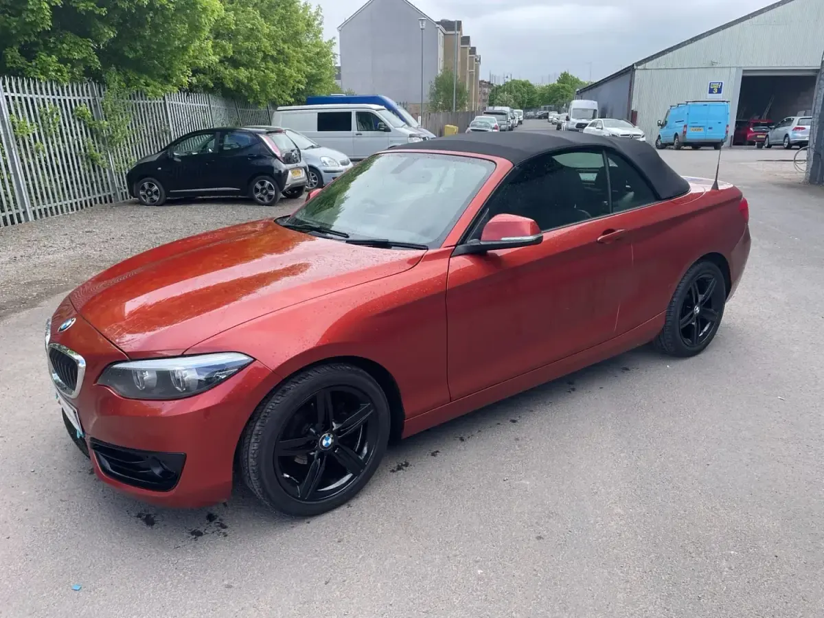 Używany BMW 218 Sport Line 2018 Pomarańczowy Kabriolet