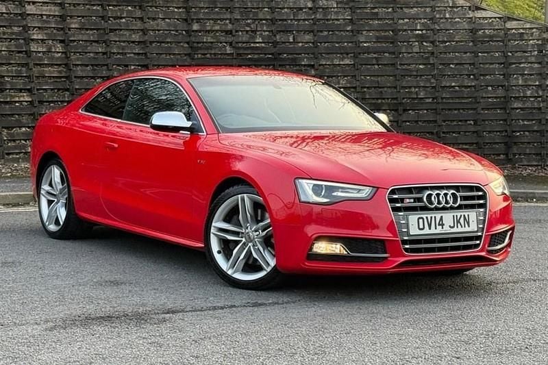 Used Audi A5 Advanced 2014 Red Coupe