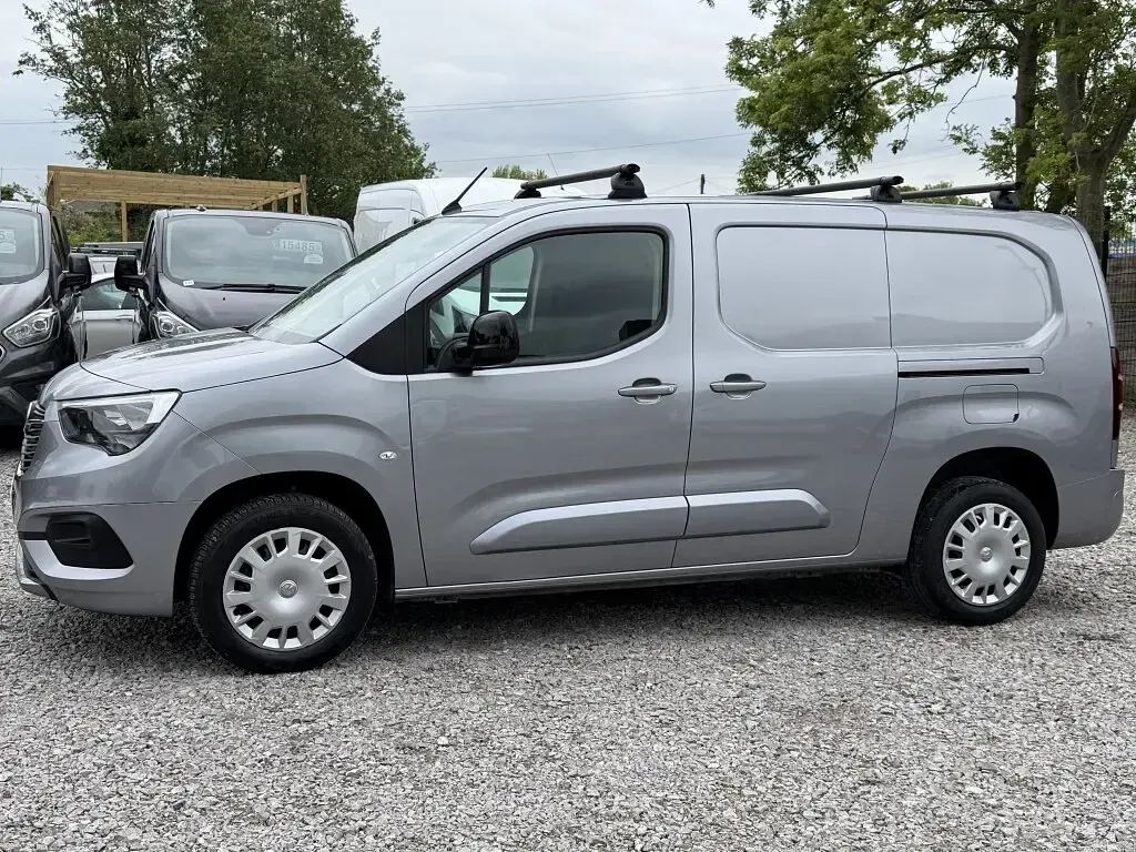 Used Vauxhall Combo 100 HP (73 kW) 2024 Grey MPV