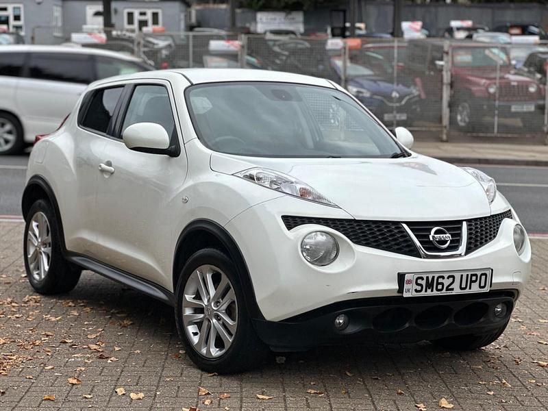 White Used 2013 Nissan Juke Tekna SUV | £6,995 (Fair price) - Image 1/4