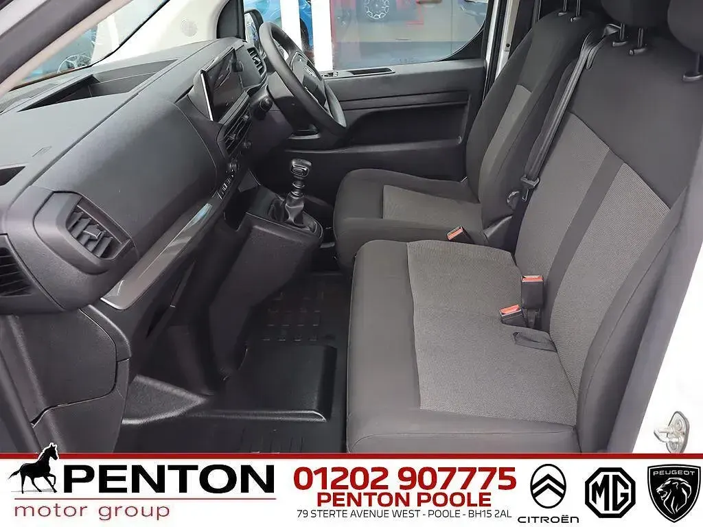 Used Vauxhall Vivaro S 2024 White MPV