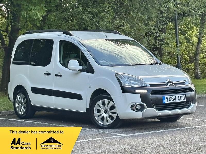 White Used 2014 Citroën Berlingo XTR MPV | £7,499 (A bit pricey) - Image 1/4