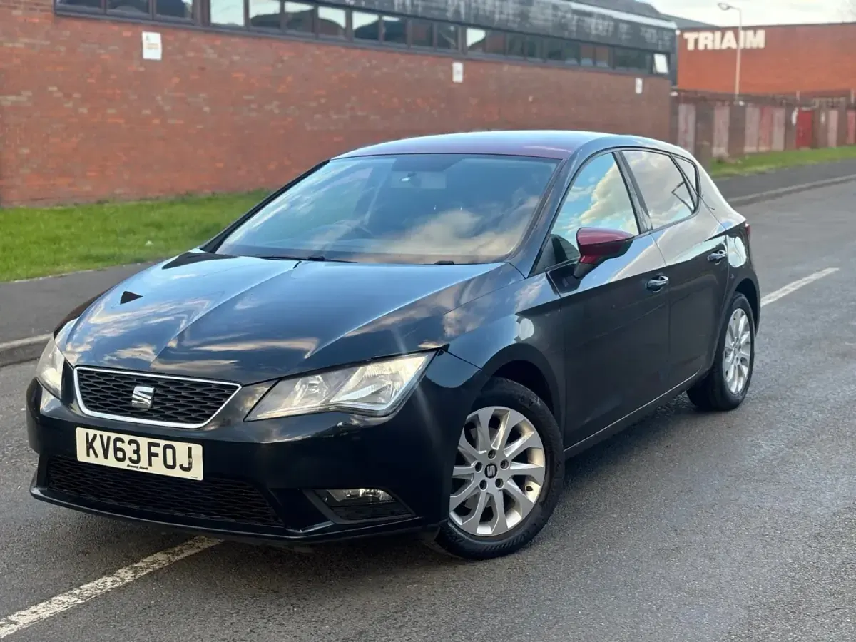 Second-hand Seat Leon SE 105 CP (77 kW) 2013 Negru Hatchback