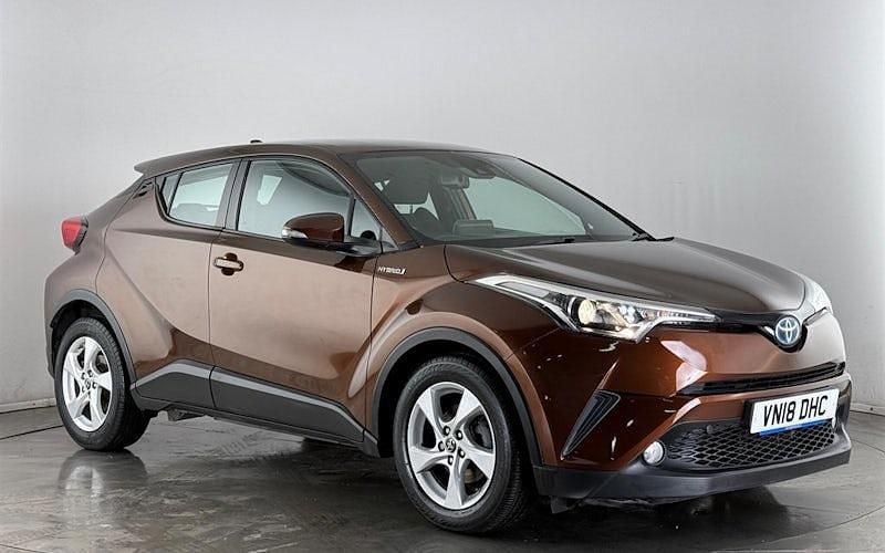 Used Toyota C-HR 122 HP (89 kW) 2018 Brown SUV