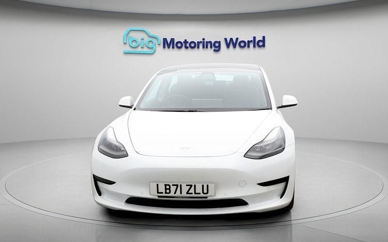 Used Tesla Model 3 Standard Range 208 kW (283 HP) 2021 White Sedan