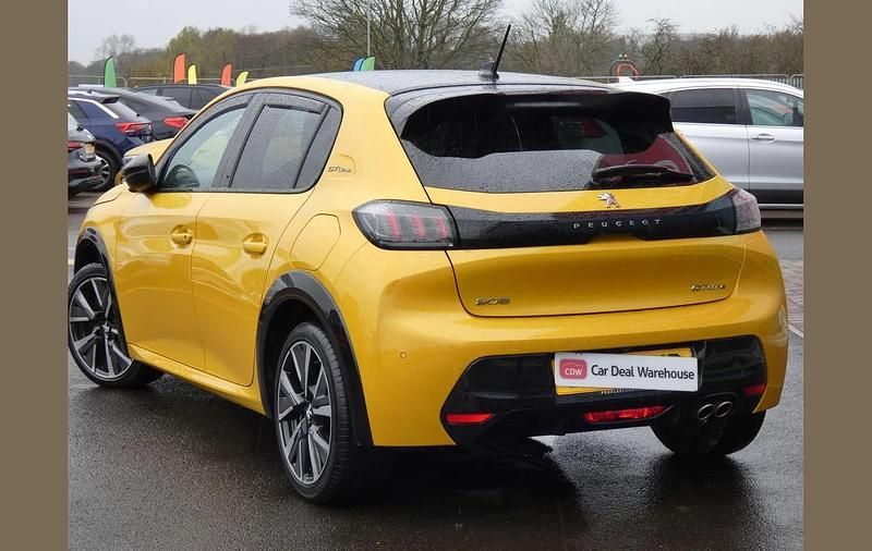 Used Peugeot 208 GT-line 128 HP (94 kW) 2020 Yellow Hatchback