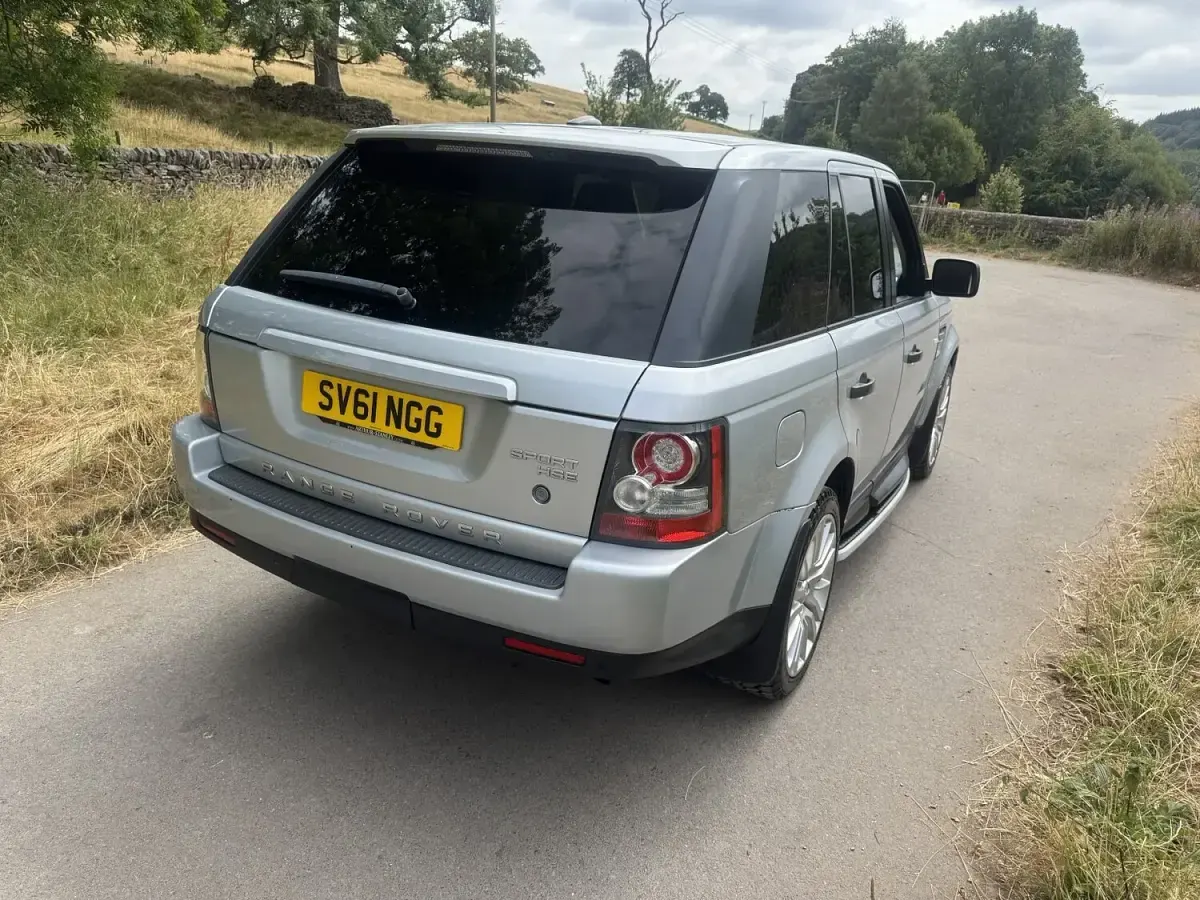 Used Land Rover Range Rover HSE 2011 Silver SUV