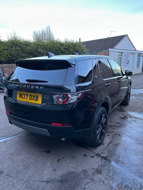 Used Land Rover Discovery Sport SE 150 HP (110 kW) 2017 Black SUV