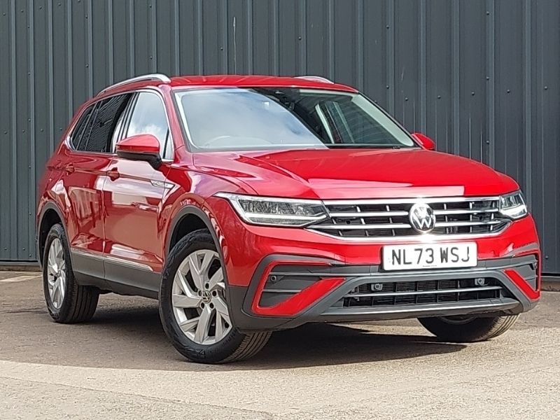Red Used 2023 VW Tiguan Allspace Life SUV | £27,998 (Good price) - Image 1/4