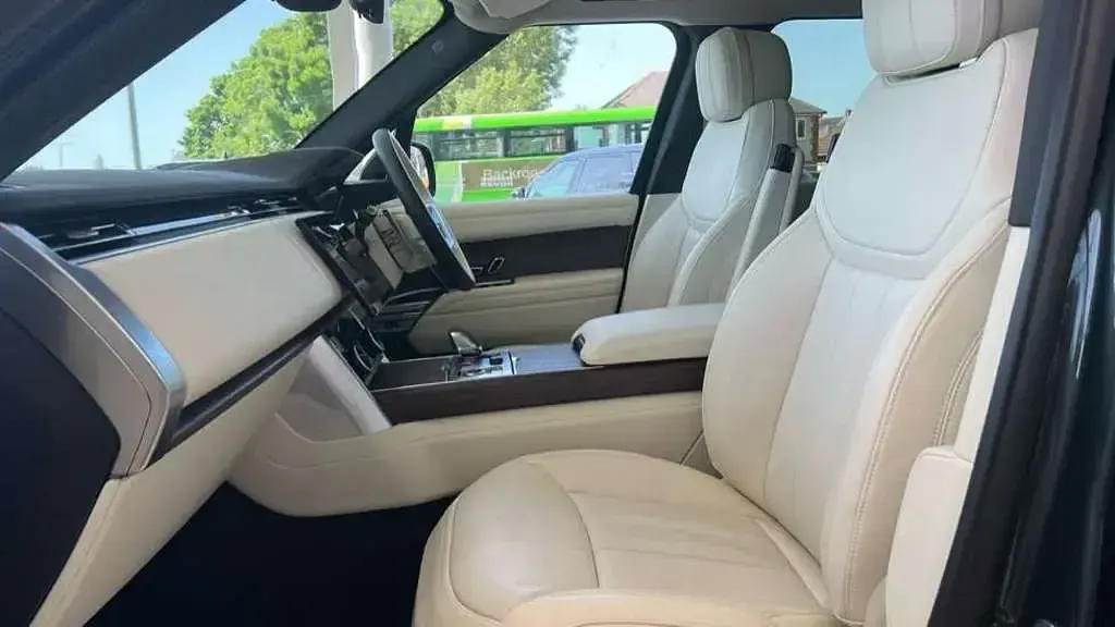 Used Land Rover Range Rover HSE 300 HP (220 kW) 2022 Green SUV