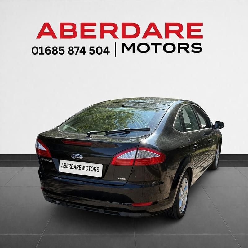 Begagnad Ford Mondeo Zetec 2010 Svart Halvkombi
