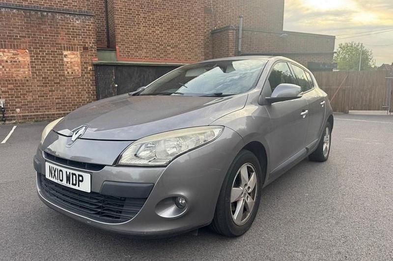 Grey Used 2010 Renault Mégane III Dynamique Hatchback | £995 (Good price) - Image 1/1