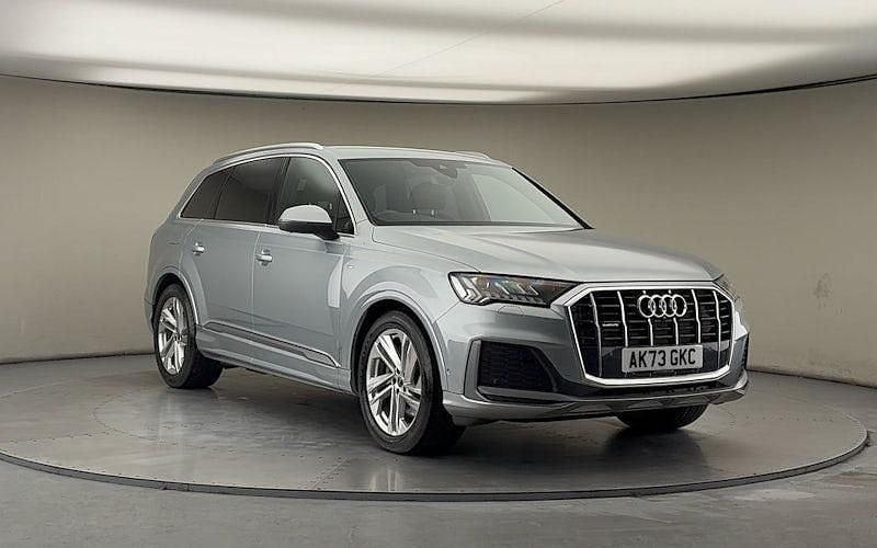 Używany Audi Q7 S-Line 286 KM (210 kW) 2023 SUV
