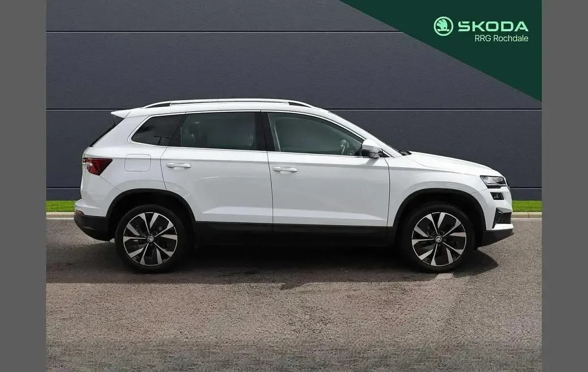 Used Skoda Karoq SE L 150 HP (110 kW) 2023 Moon white metallic SUV