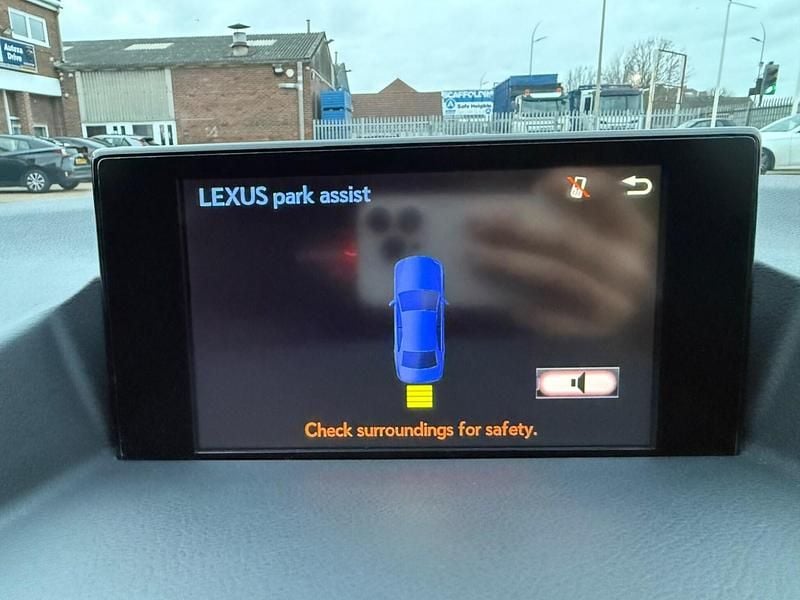 Usado Lexus CT200h Sport Line 2014 Blanco Utilitario