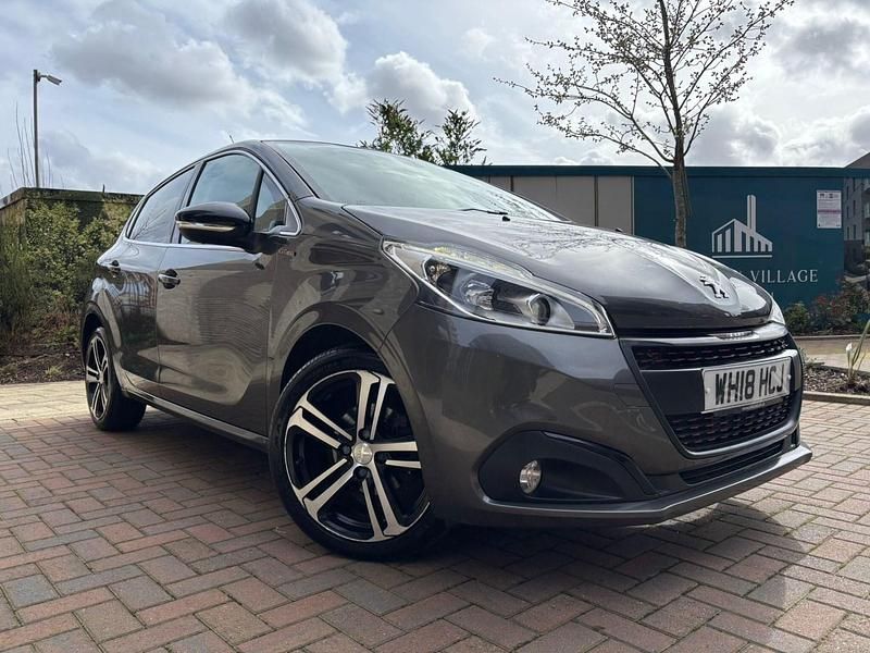 Used Peugeot 208 GT-line 2018 Grey Hatchback