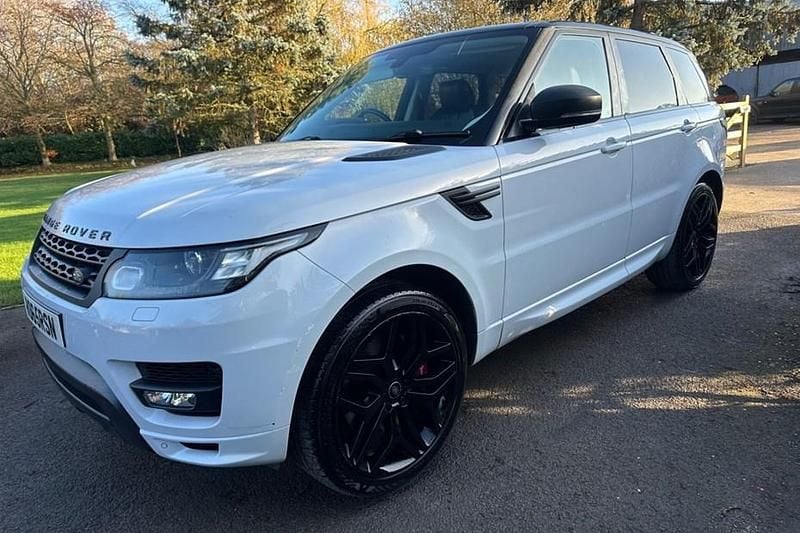 Used 2015 Land Rover Range Rover Autobiography Dynamic SUV | £19,999 (Good price) - Image 1/1