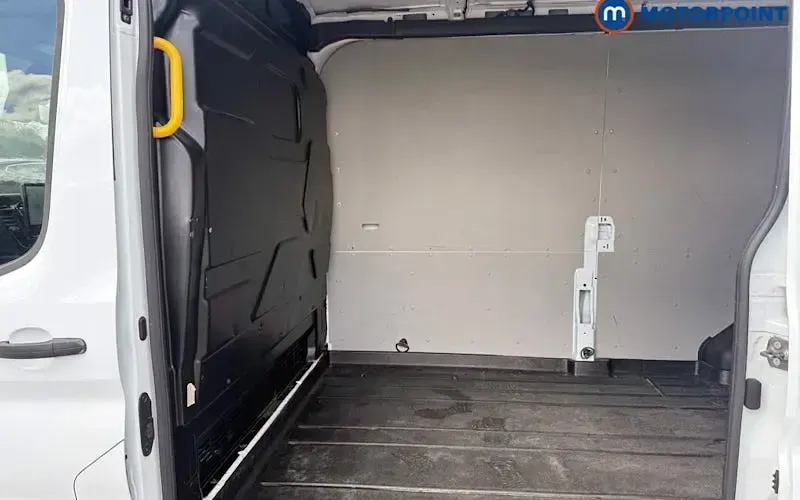 Begagnad Ford Transit Limited 165 HK (121 kW) 2026 Van