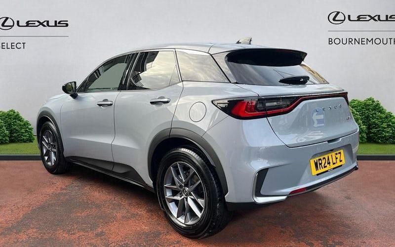 Used Lexus LBX 136 HP (100 kW) 2026 SUV