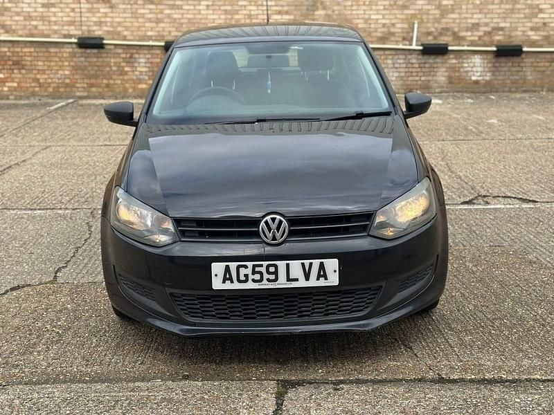 Begagnad VW Polo S 2010 Svart Halvkombi
