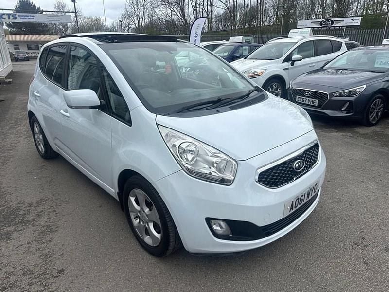 Used Kia Venga 2012 White Hatchback