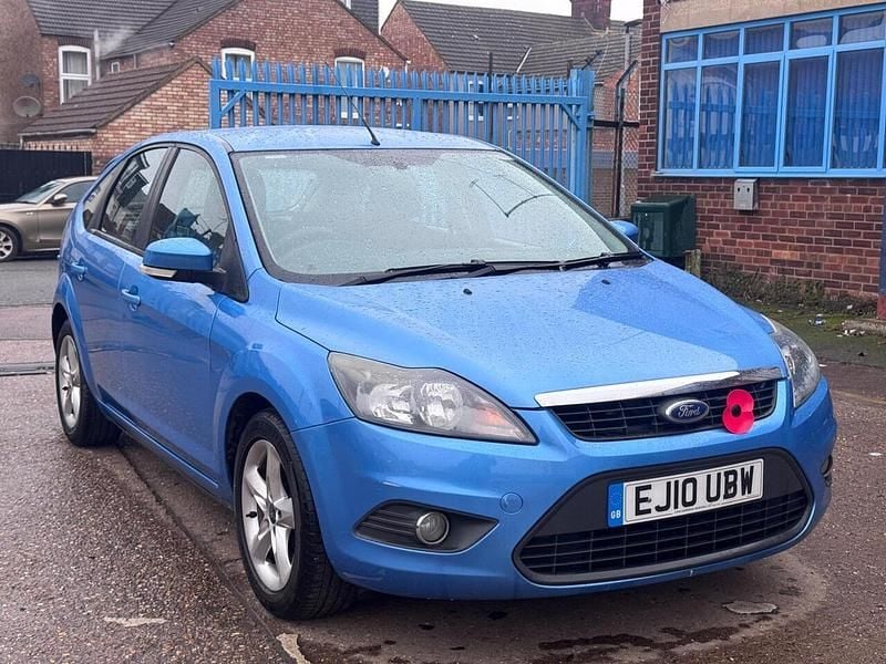 Used Ford Focus Zetec 2010 Blue Hatchback