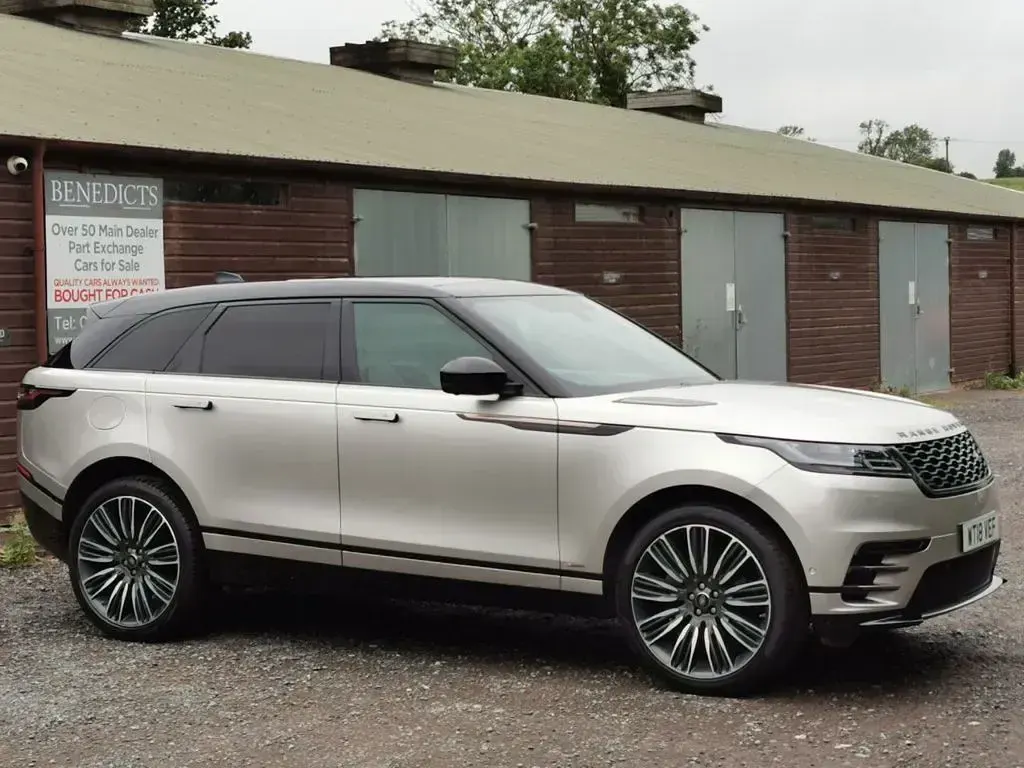 Used Land Rover Range Rover Velar HSE Dynamic 300 HP (220 kW) 2018 Gold SUV