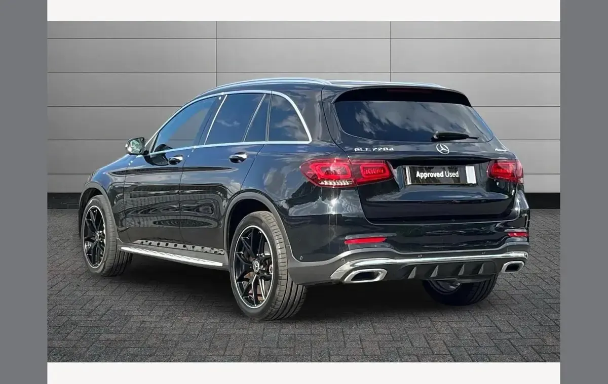 Used Mercedes GLC220 AMG Line Premium 191 HP (140 kW) 2021 Black SUV