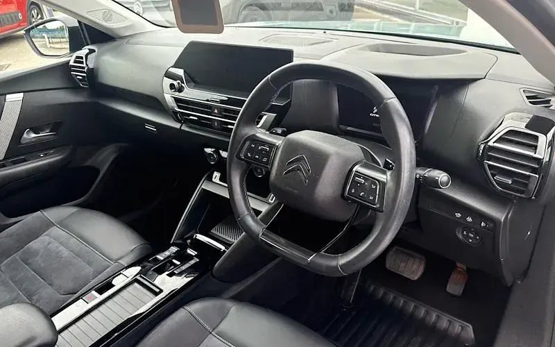 Used Citroën C4 PureTech 131 HP (96 kW) 2023 Blue SUV