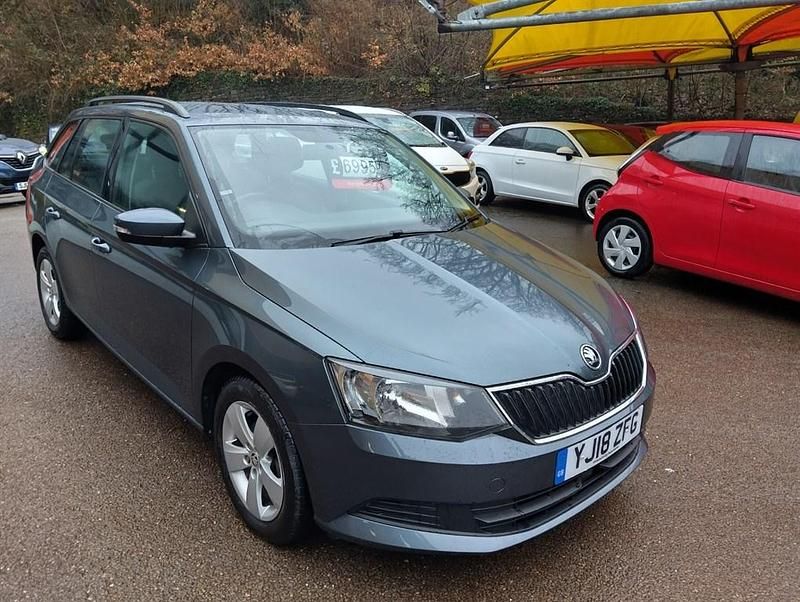 Used Skoda Fabia SE 95 HP (69 kW) 2018 Grey Estate