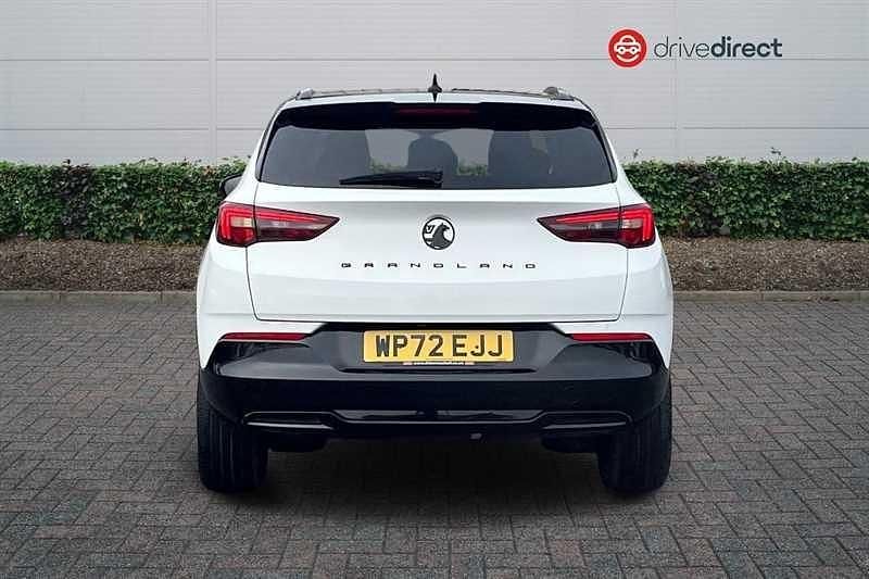 Used Vauxhall Grandland X GS Line 130 HP (95 kW) 2022 White SUV