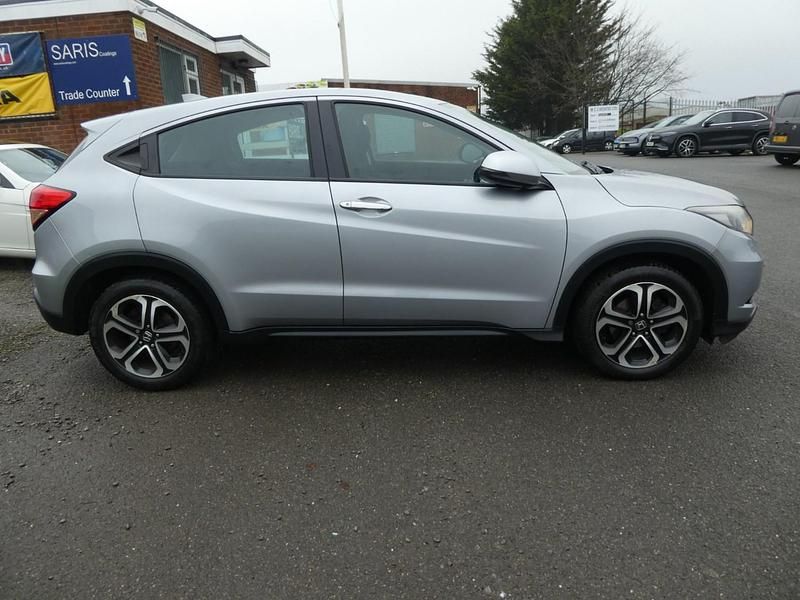 Used Honda HR-V SE 2017 Silver SUV