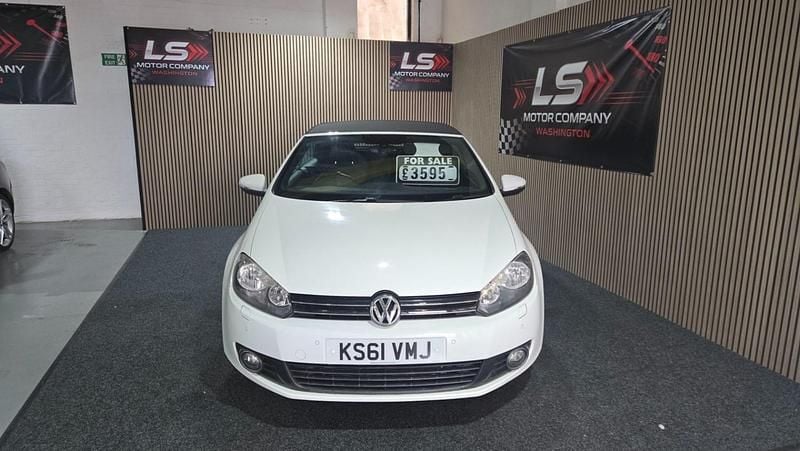 Begagnad VW Golf GT 2011 Vit Cab
