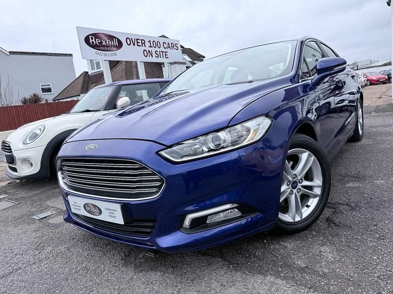 Used Ford Mondeo Zetec 2016 Blue Hatchback